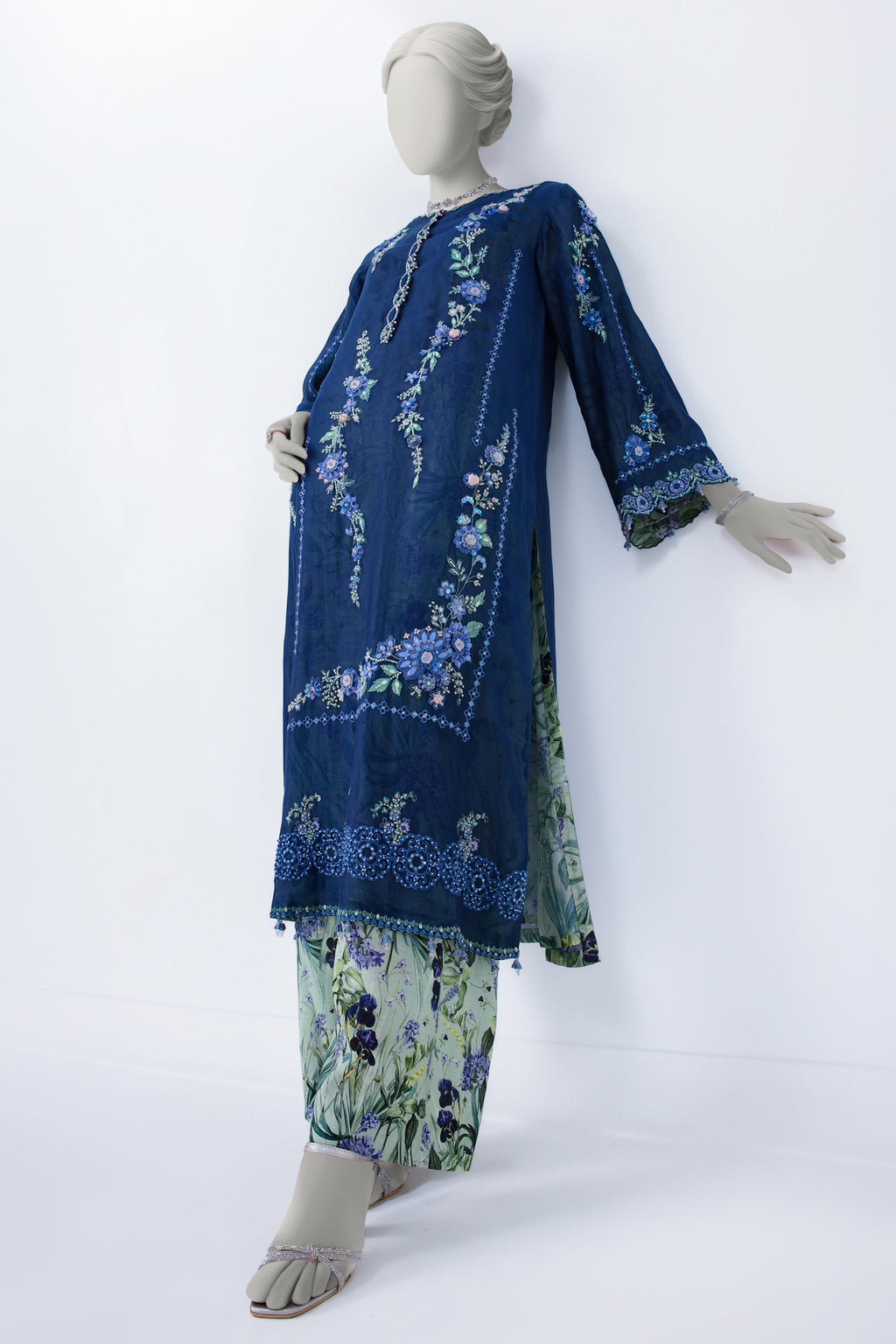 MIDNIGHT MEADOW - JE-26-0053