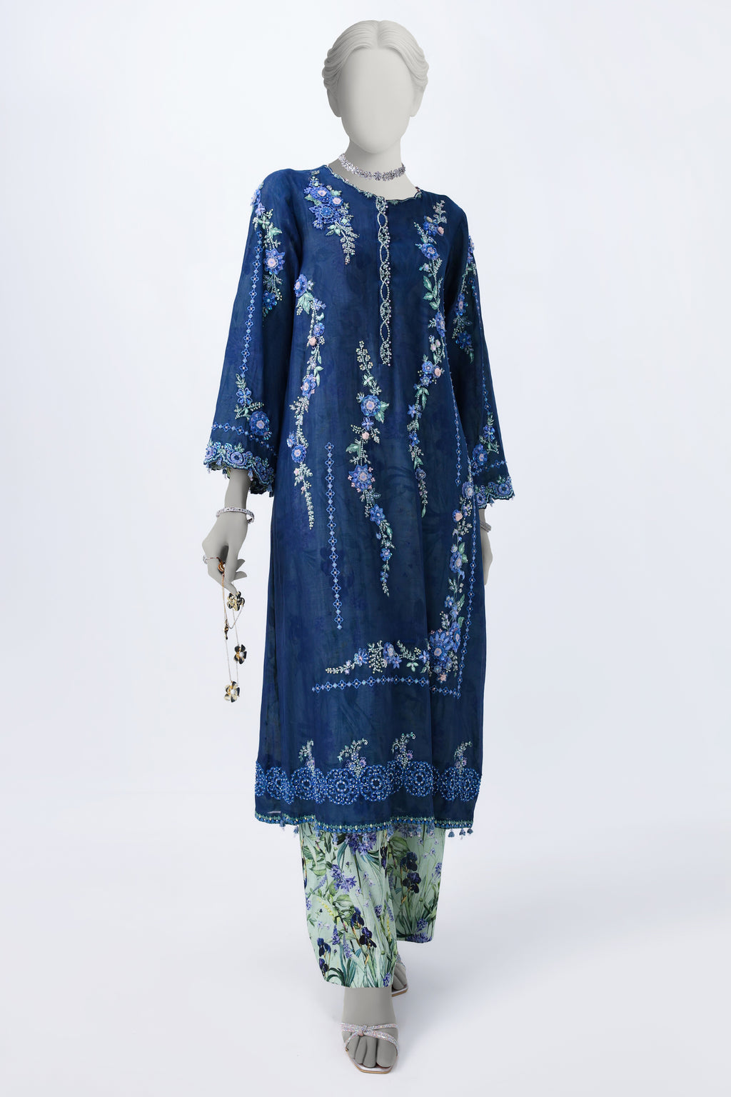 MIDNIGHT MEADOW - JE-26-0053